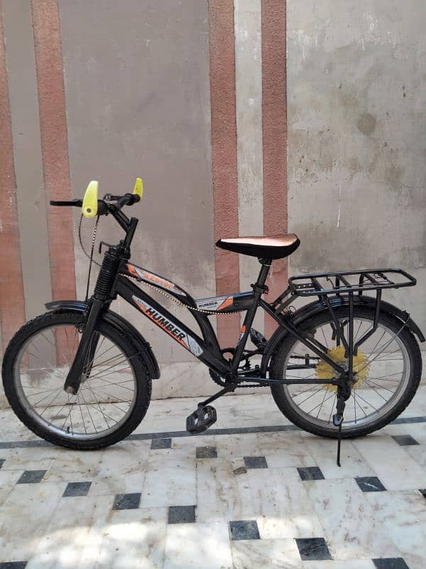 cycle in black colour 2