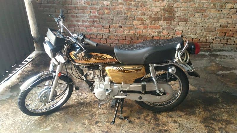 Honda 125 Special Gold edition 2025 Model for Sale 3