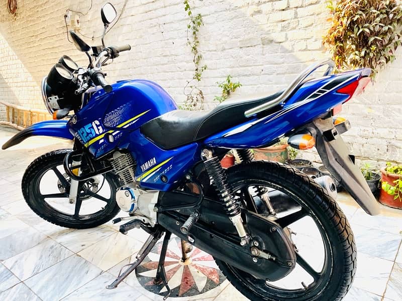 Yamaha YBR 125G 2