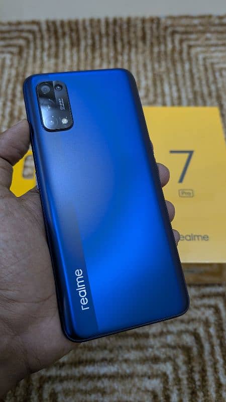 Realme 7 Pro (10/10) 1