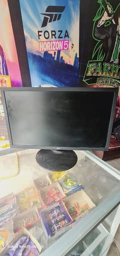 LG Monitor 24"