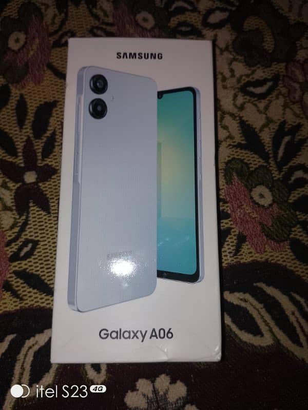 Samsung Galaxy a06 with charger 8