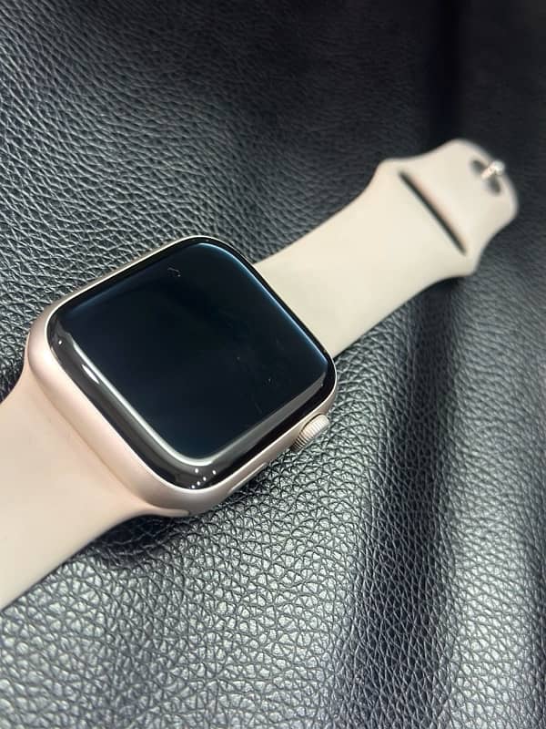 apple watch series 9 45 mm with box 0