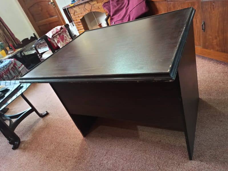 Office table 2 available 10/7.5  condition 4