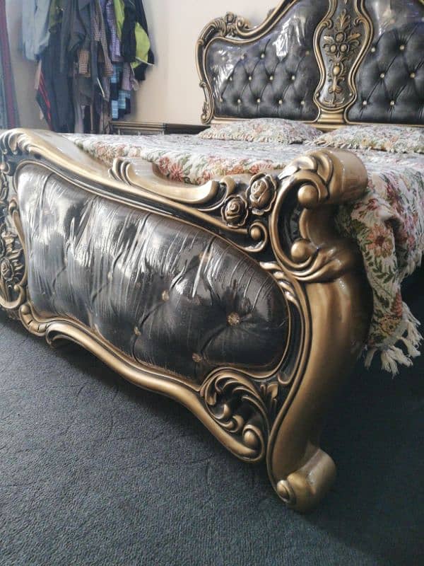 King Size Bed with Side Tables 5