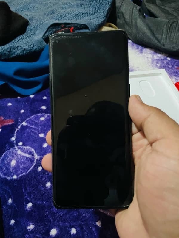 OnePlus 8 (8GB RAM, 128GB Storage) - Excellent Condition 0