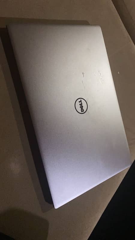 Dell xps core i7 5thgen 1