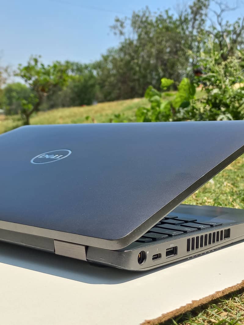 Dell latitude 5501 core i7 9th gen Hexa Core | 2Gb Nvidia Card 3