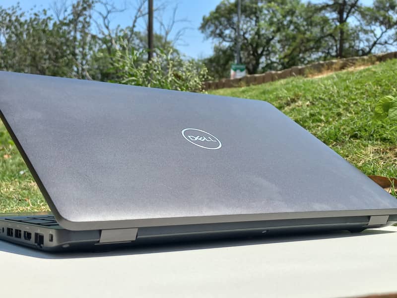 Dell latitude 5501 core i7 9th gen Hexa Core | 2Gb Nvidia Card 7