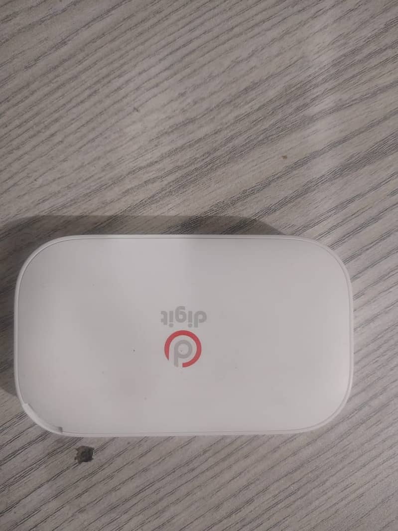 Two month used jazz 4g wifi device 1