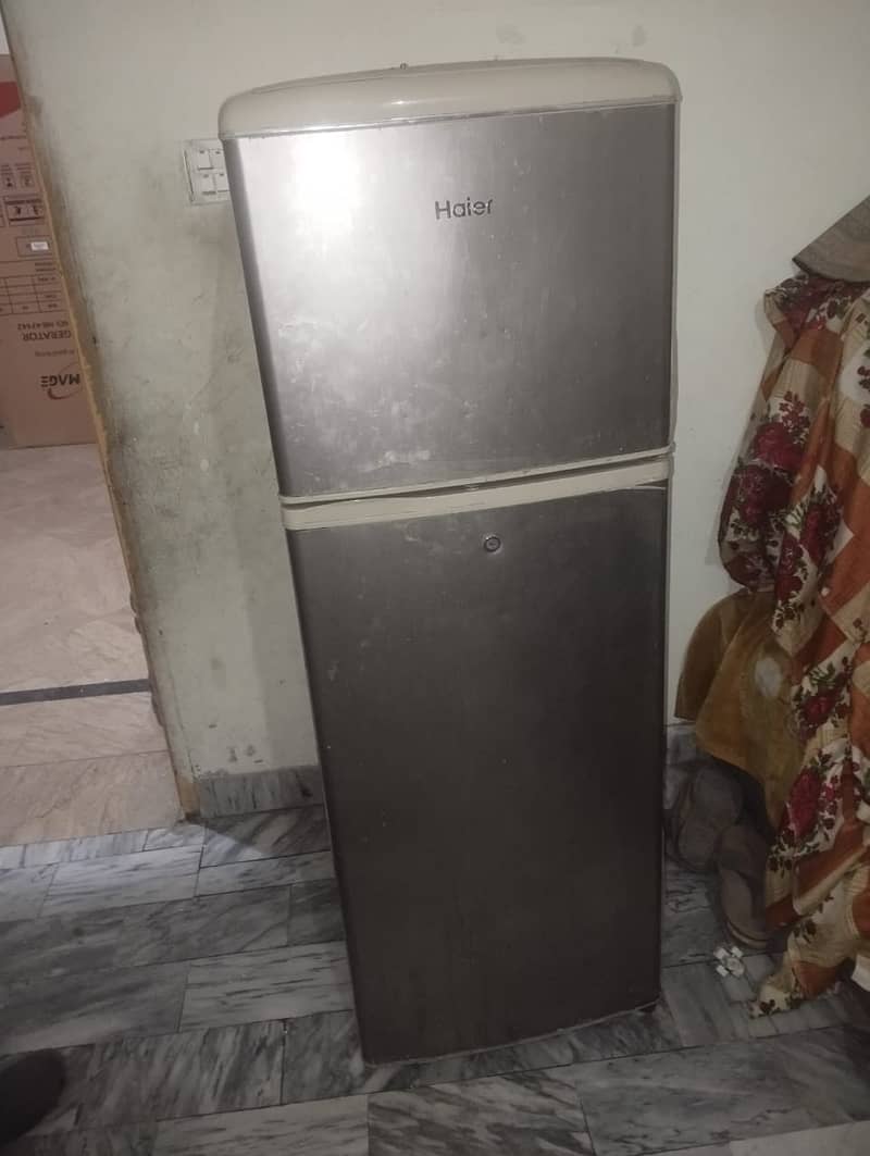 Haier Refregirator Small 3