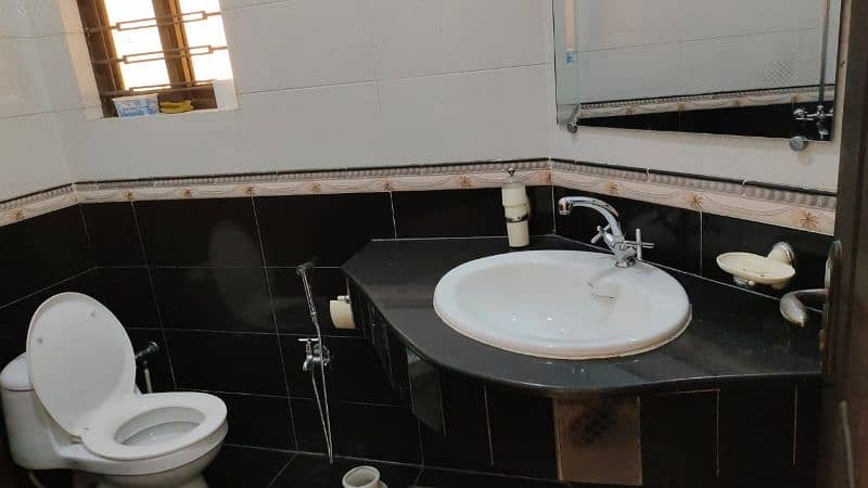 furnished portion for rent in johar town Lahore 9