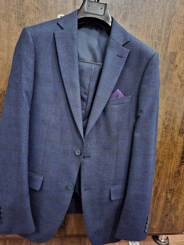 TEXTURED SLIM FIT 3-pc suit 2