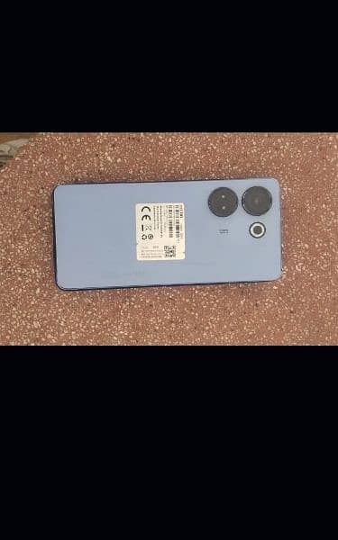 Technocamon20 8/256 just little dot 10/10 with box charger front fingr 0