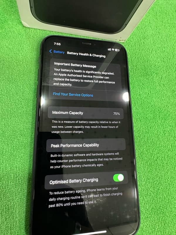 iphone 11 64GB PTA Approved 8