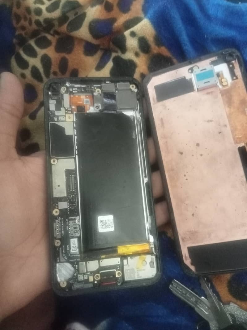 google pixel 5a penal dead 1