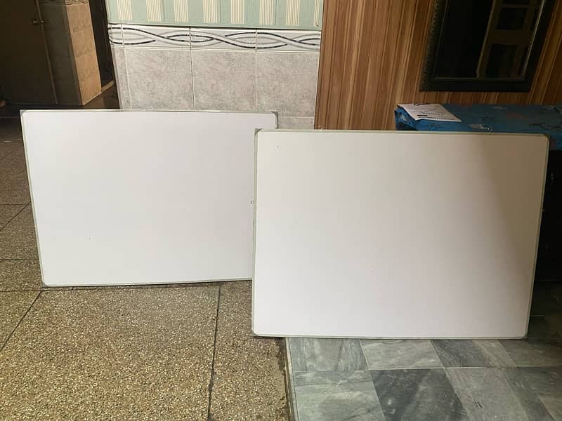 white board with stand 2