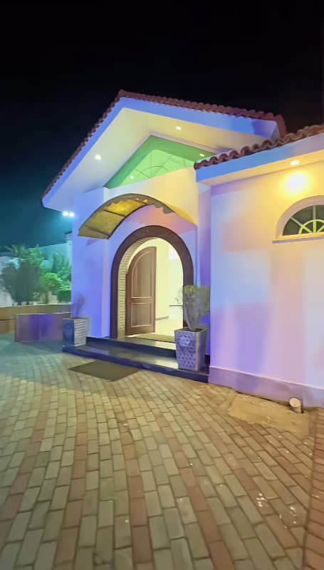 2 Acre Luxury Farm House On Barki Road 28