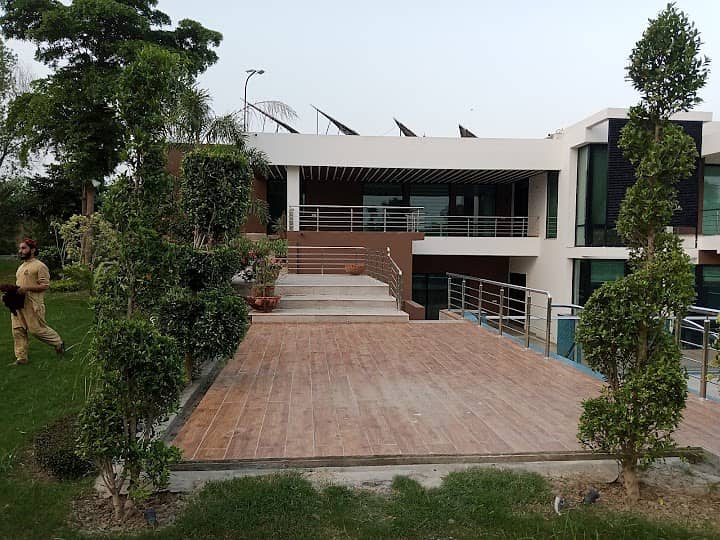 2 Acre Luxury Farm House On Barki Road 40