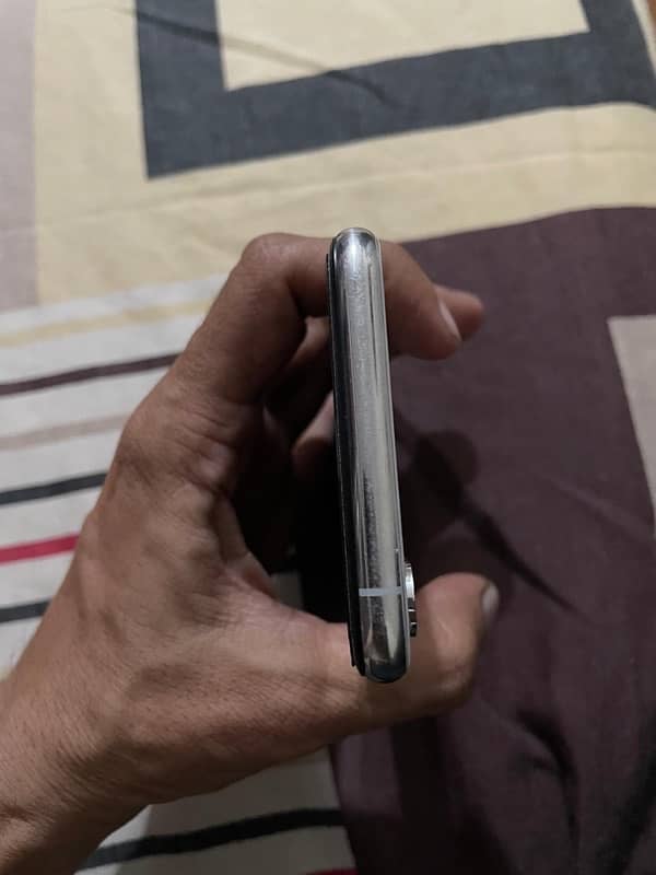 iPhone XS 64gb PTA Approved 5