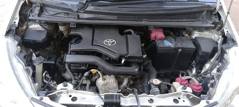 Toyota Vitz 2019 8