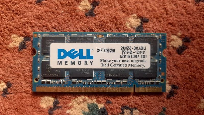 2GB leptop RAM 0