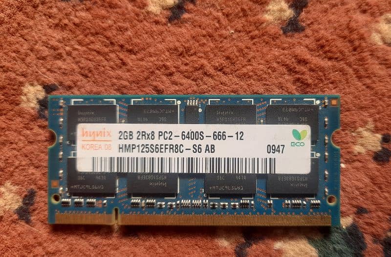 2GB leptop RAM 1