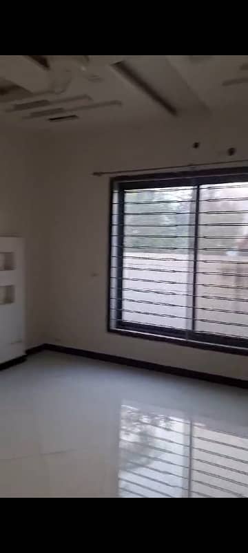 1 Kanal Independence House For Rent 10