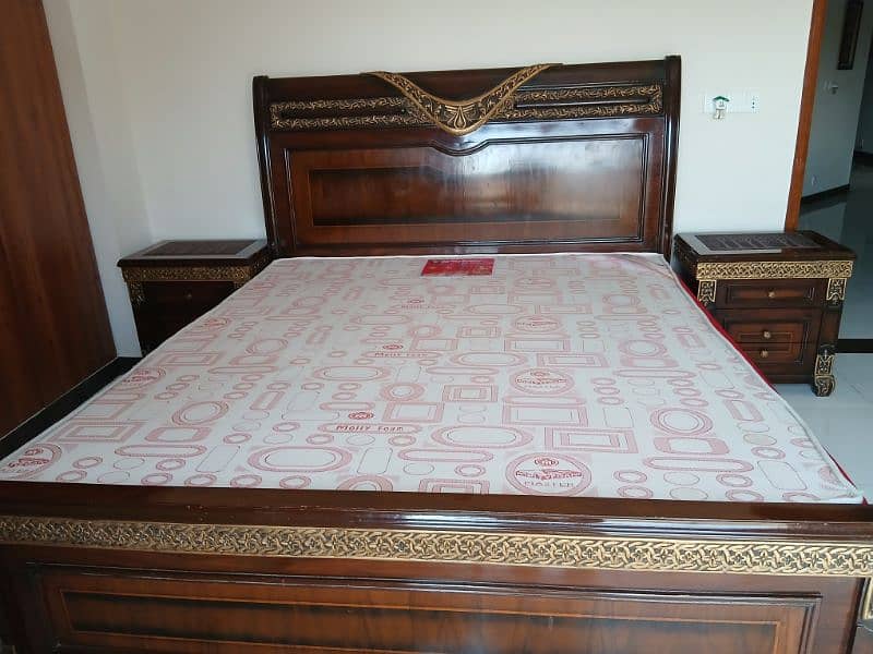 Wooden BED SET 5