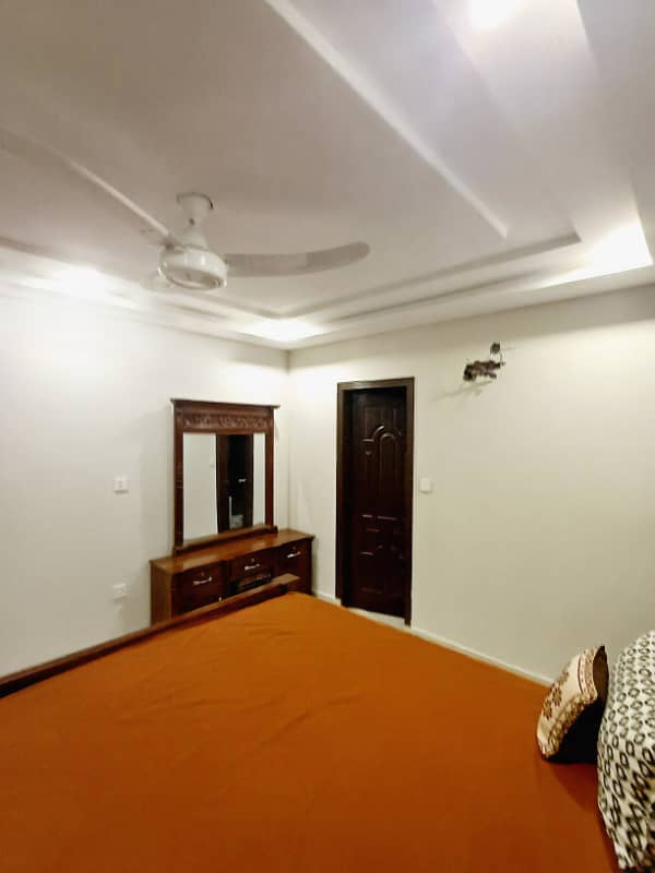 Furnished 1 bed apartment for rent at prime location 4