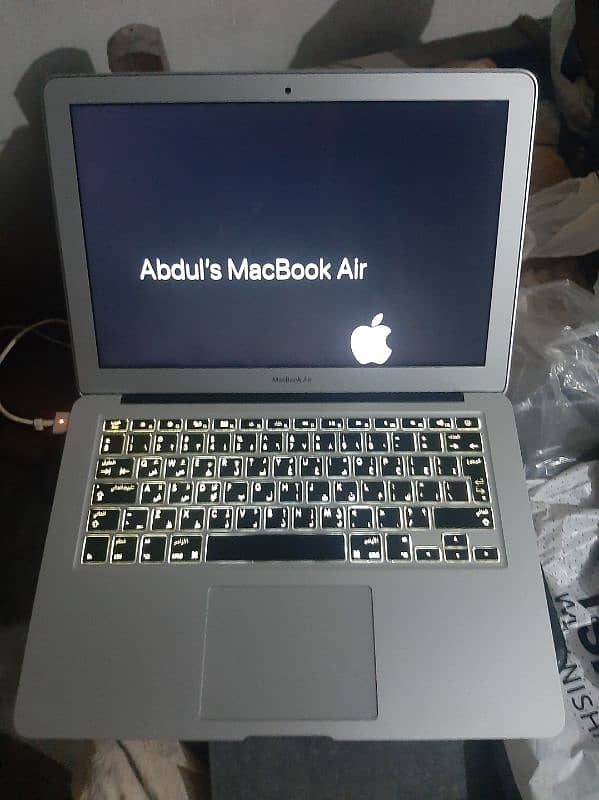 Macbook air 2015 13 inch i5 in 10/10 condition 7