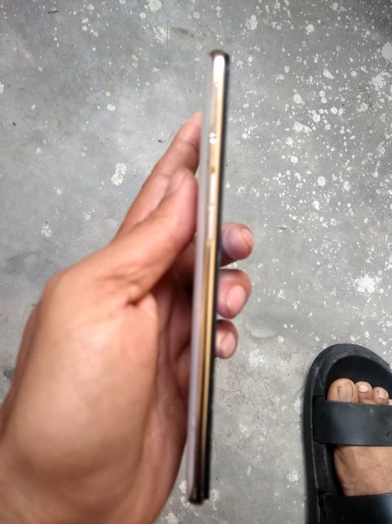 OPPO RENO Z (6-256) NON PTA READ ADD 8