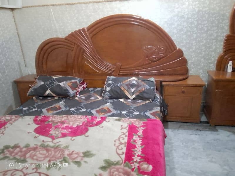 1 Queen size Bed + 1 dressing table + 1 large showcase 14