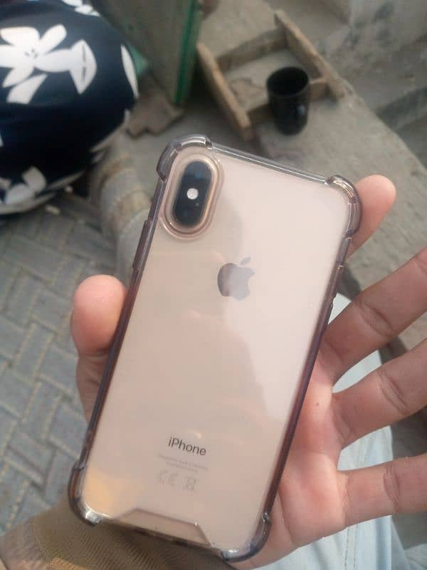 iphone xs 256 non pta but sim working 3