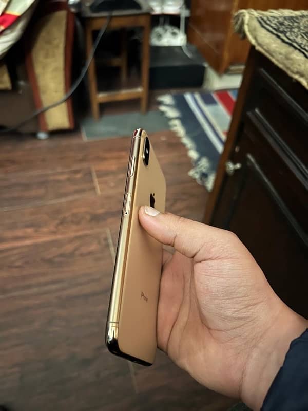 Iphone XS Max 256 GB pta approved 6