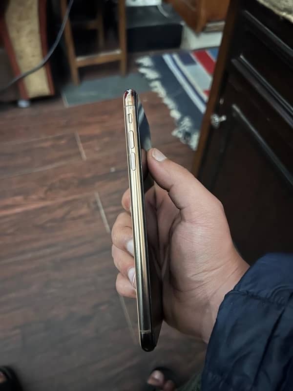 Iphone XS Max 256 GB pta approved 9