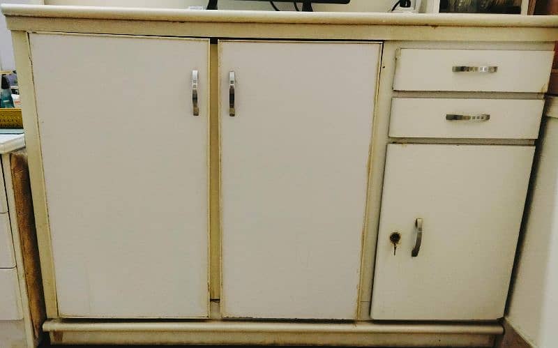 WOOD CABINET IN WHITE COLOUR 0