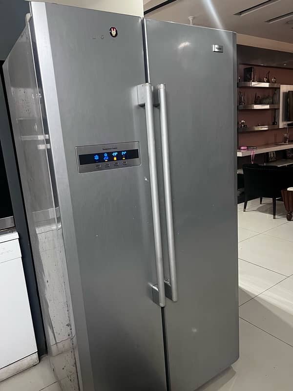 Haeir No Frost 2 Door Refrigerator 1