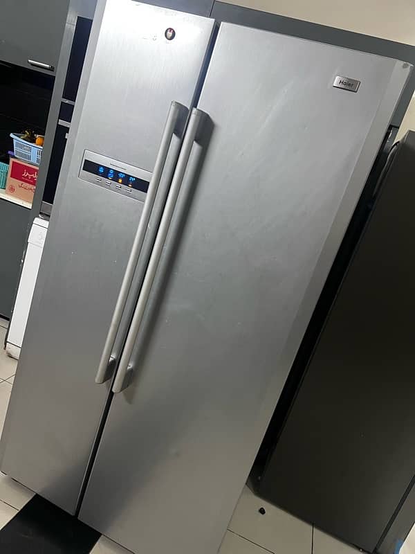 Haeir No Frost 2 Door Refrigerator 2