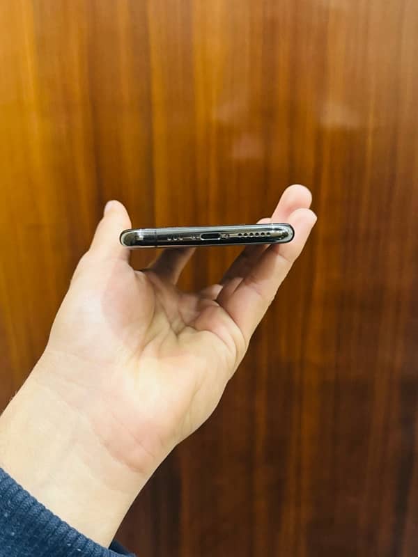 iPhone 11 Pro pta approved 5