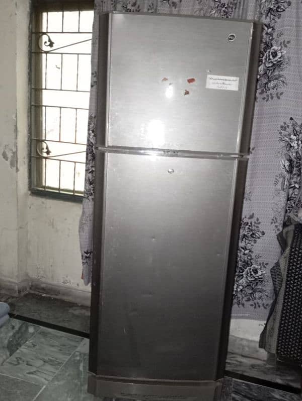 Pel large refrigerator for sale 5