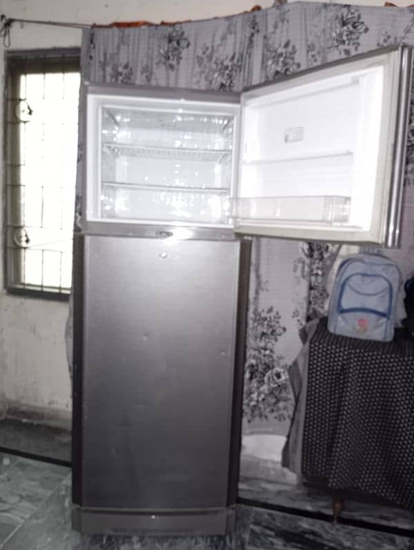 Pel large refrigerator for sale 8