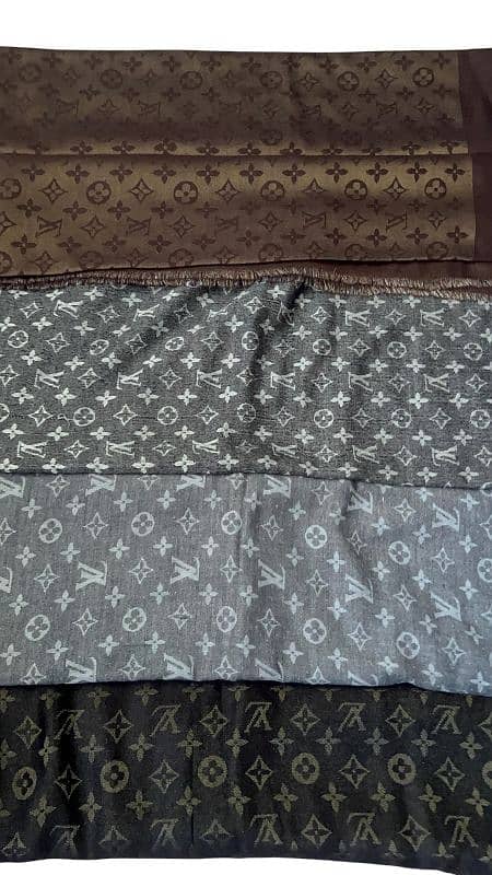 Louis Vuitton logomania 100%authentic scarfs and muffler 14