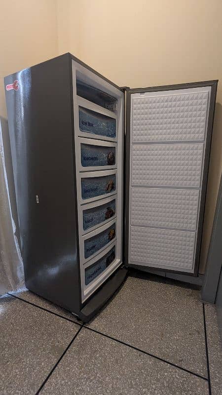 DAWLANCE standing vertical freezer (barely used) 1