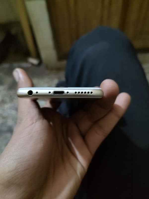 iphone 6s 4/64 With Warranty 4