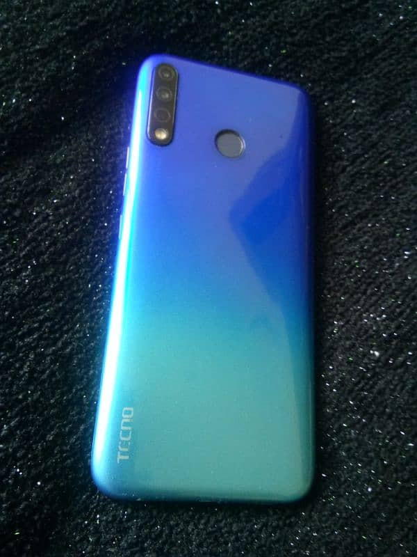 Tecno Spark 4 0