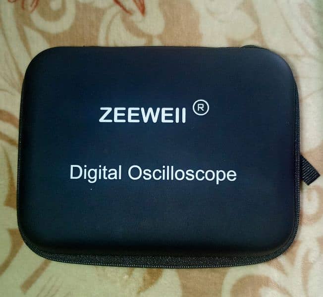 Digital oscilloscope and Functional signal generator 1