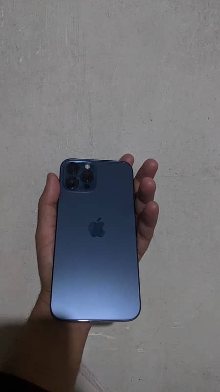 iPhone 12pro max 128 gb water pack 1