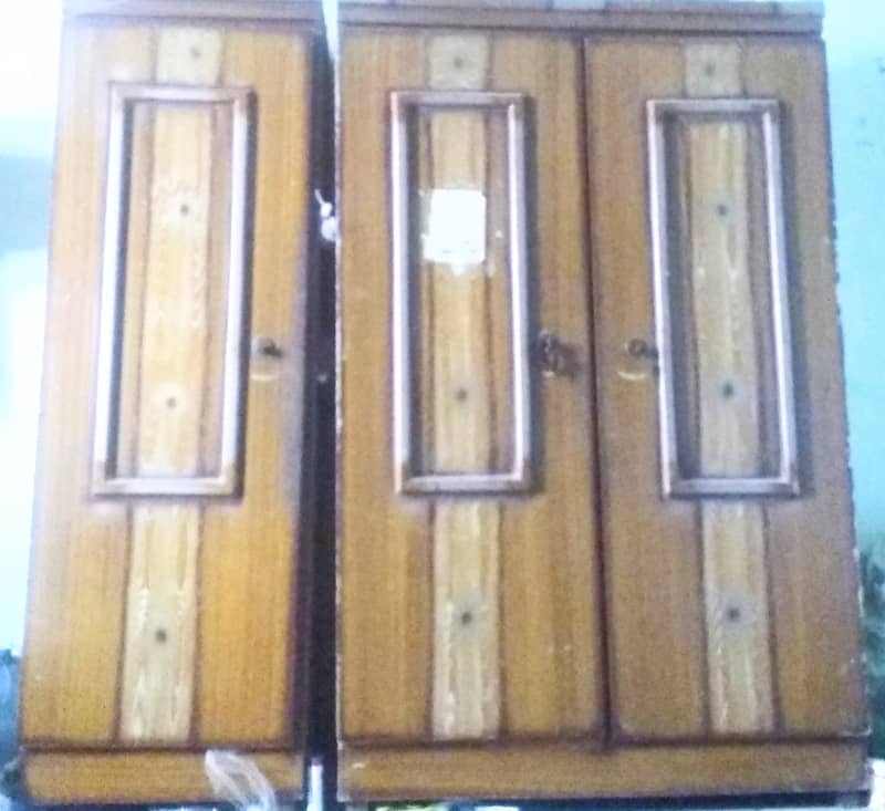 Wardrobe Almari big sizes 3 piece Original woods 0