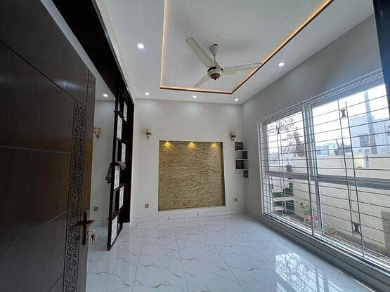 5 Marla Brand New House For Sale In Bahria Orchard Raiwind Road Lahore 3